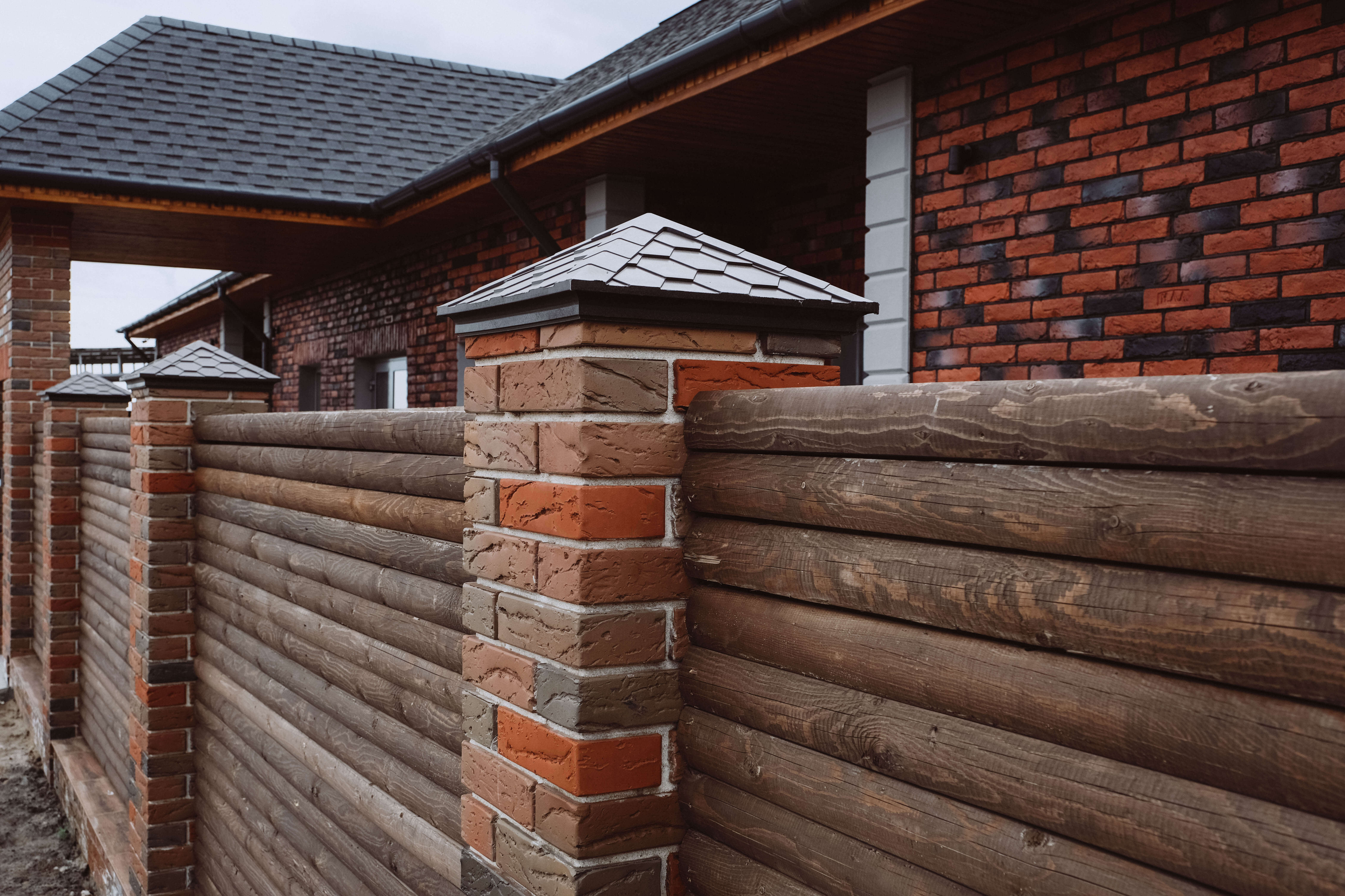 Колпак Zking Эверест Коричневый на столб 1.5х1.5 кирпича (390х390мм) в Тайшете фото